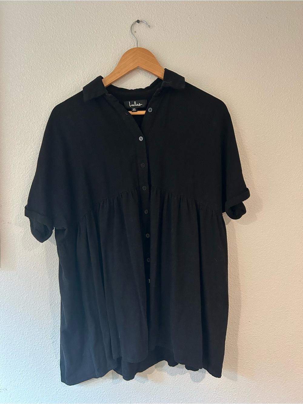 Lulu's Black Button-Front Babydoll Blouse